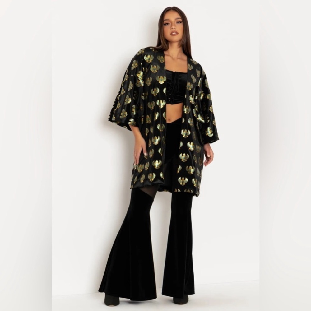NWT BlackMilk Jewelled Scarab Velvet Robe Kimomo Top - Picture 2 of 10